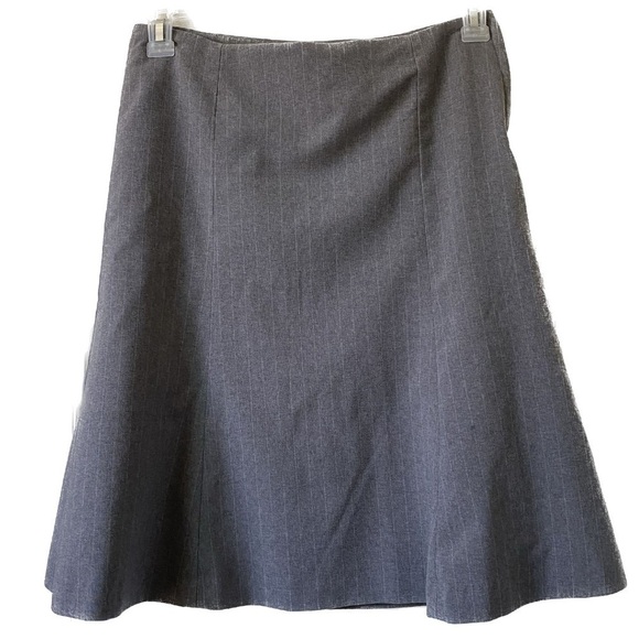 GAP — Y2K Wool Blend Bell Mini Skirt in Grey and White Pinstripe Size 4 - Picture 1 of 7